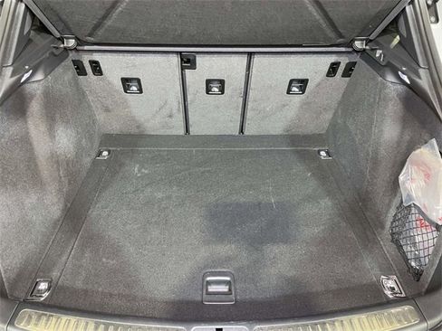 Used 2025 Porsche Macan image 20