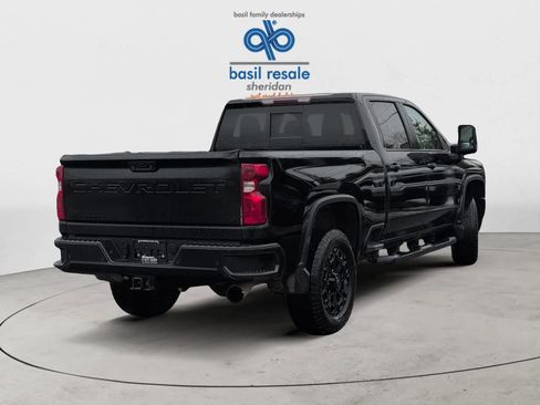 Used 2023 Chevrolet Silverado 2500 LT w/ Midnight Edition image 5