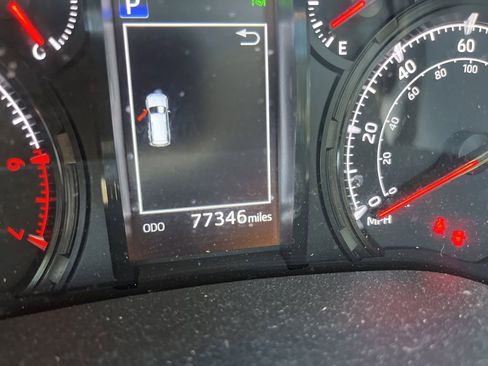 Used 2022 Toyota 4Runner SR5 Premium w/ Moonroof Package image 5