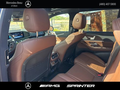 Certified 2025 Mercedes-Benz GLS 450 4MATIC image 22