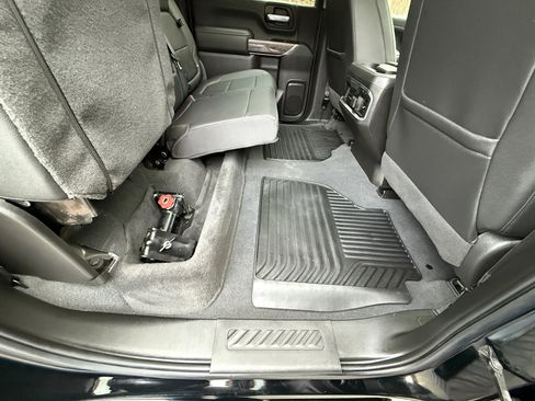 Used 2022 Chevrolet Silverado 2500 LTZ w/ LTZ Plus Package image 40