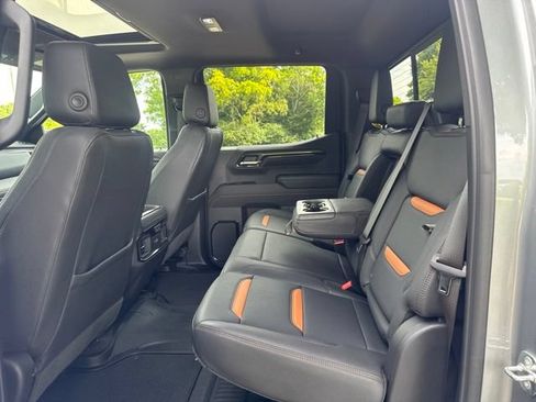 Used 2024 GMC Sierra 1500 AT4 w/ AT4 Preferred Package AWD/4WD image 14