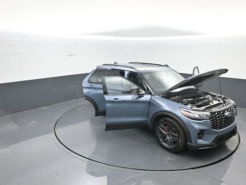 New 2026 Ford Explorer ST w/ Sun And Sound Package image 39