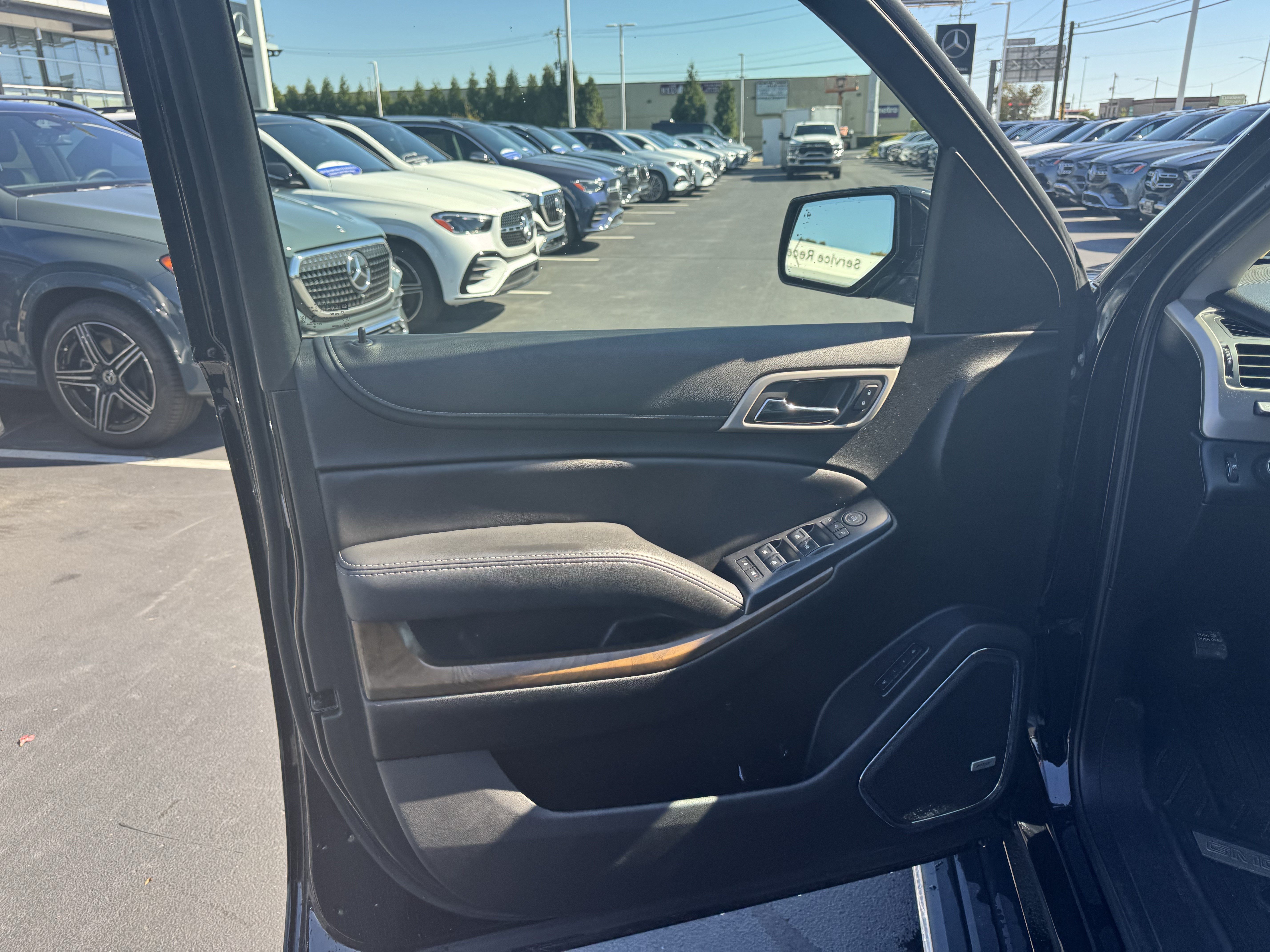 Used 2019 GMC Yukon XL Denali w/ Denali Ultimate Package RWD image 14