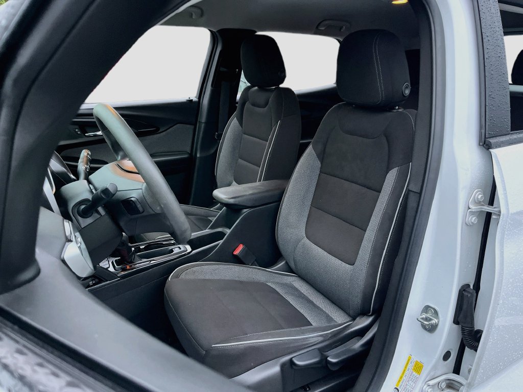 Used 2021 Chevrolet TrailBlazer LS AWD/4WD image 19