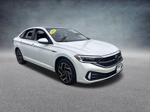Used 2024 Volkswagen Jetta SEL FWD image 4