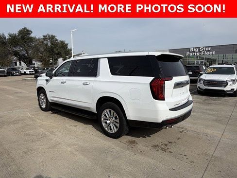 Used 2024 GMC Yukon XL Denali image 2
