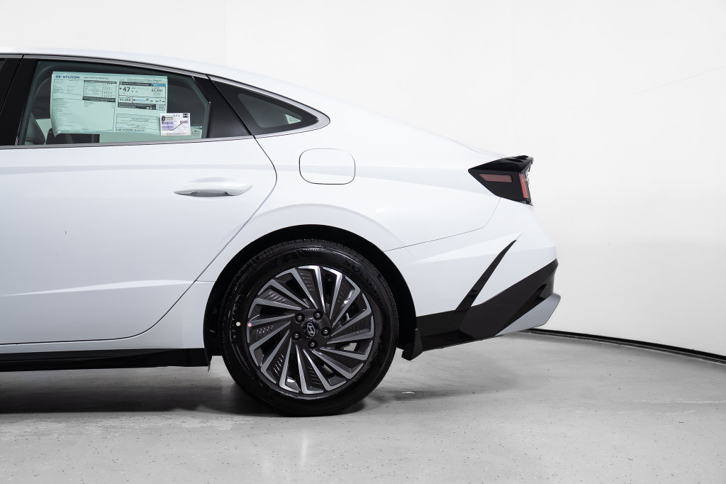 New 2026 Hyundai Sonata SEL FWD image 13