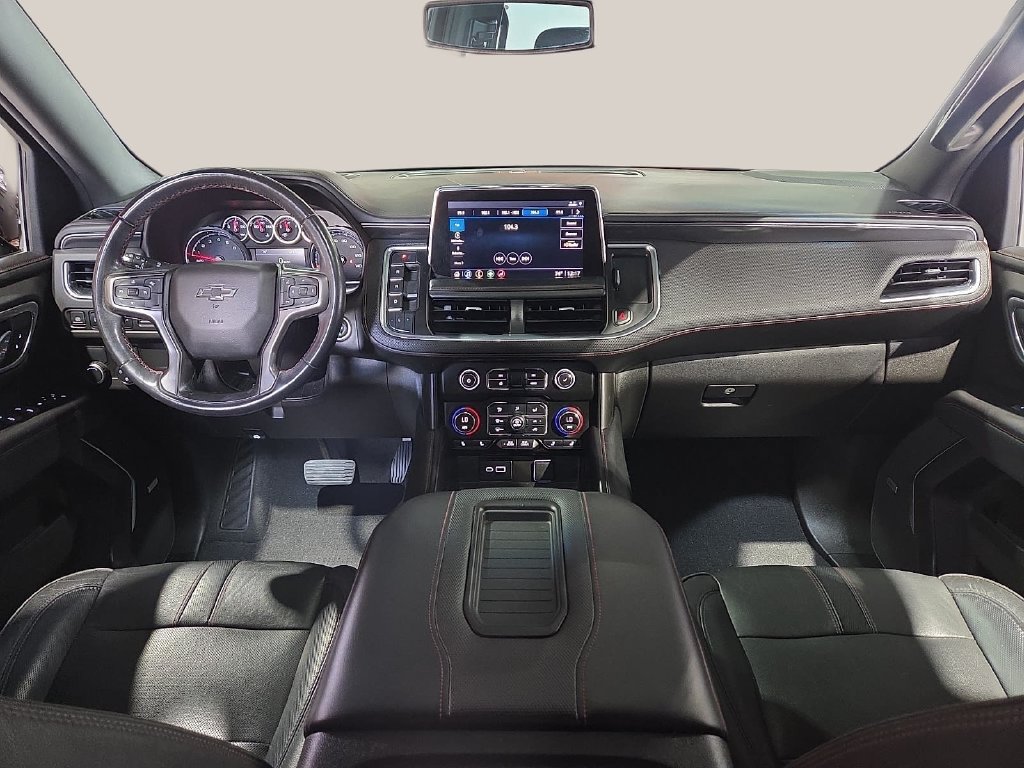 Used 2021 Chevrolet Suburban RST RWD image 16