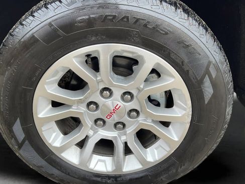 Used 2017 GMC Sierra 1500 SLE w/ SLE Value Package image 38