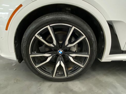 Used 2019 BMW X7 xDrive40i w/ Premium Package image 19
