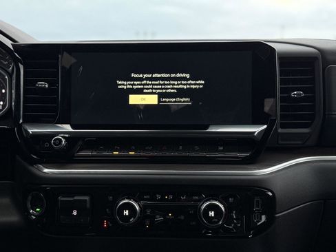 New 2026 GMC Sierra 1500 SLT image 19