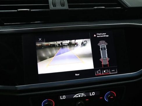 Used 2020 Audi Q3 2.0T Premium AWD/4WD image 25
