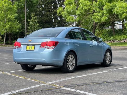Used 2011 Chevrolet Cruze Eco FWD image 5