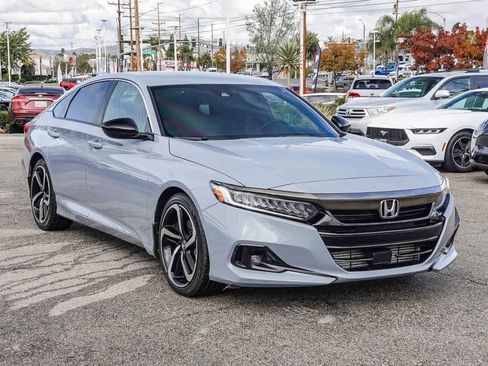 Used 2022 Honda Accord Sport image 3
