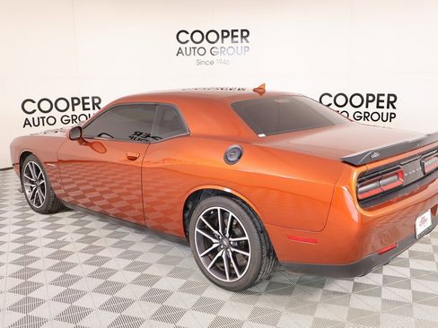 Used 2022 Dodge Challenger R/T w/ Plus Package image 23