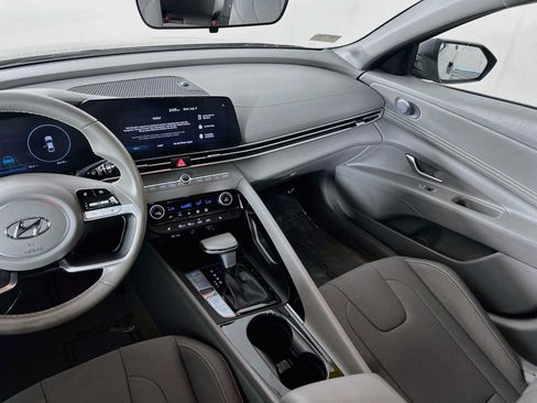 Certified 2023 Hyundai Elantra SEL w/ Convenience Package FWD image 24