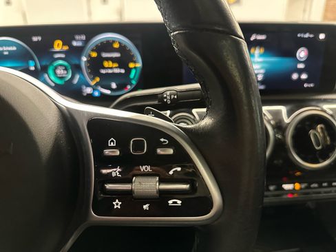Used 2019 Mercedes-Benz A 220 4MATIC image 22