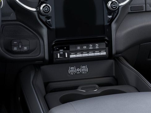 New 2025 RAM 2500 Big Horn AWD/4WD image 39