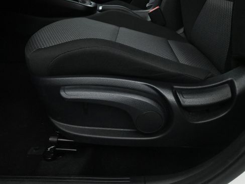 Used 2025 Kia Soul LX FWD image 23