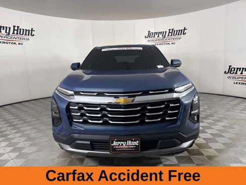 Used 2026 Chevrolet Equinox LT AWD/4WD image 3