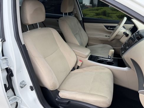 Used 2015 Nissan Altima 2.5 S w/ Power Driver Seat Package FWD image 29