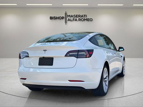 Used 2023 Tesla Model 3 Standard Range image 5