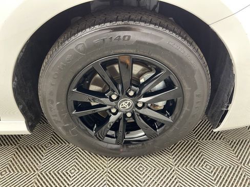 Used 2025 Toyota Camry LE image 37