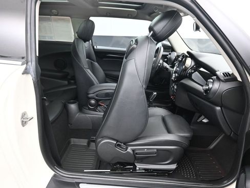 Used 2022 MINI Cooper S image 40