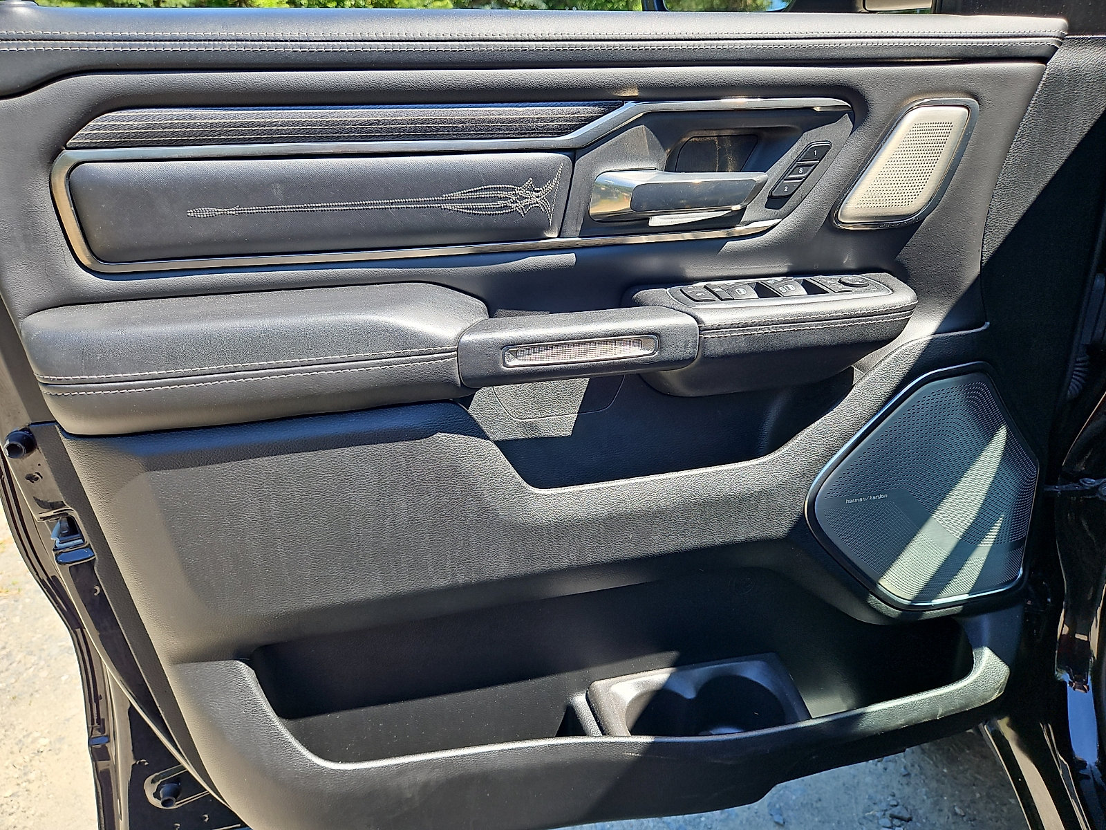 Used 2020 RAM 1500 Limited AWD/4WD image 13