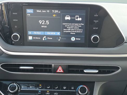 Used 2020 Hyundai Sonata SE FWD image 14
