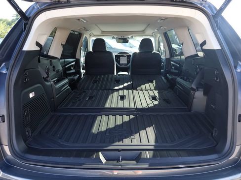Certified 2026 Subaru Ascent Limited AWD/4WD image 8
