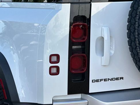 Used 2022 Land Rover Defender 110 S AWD/4WD image 26