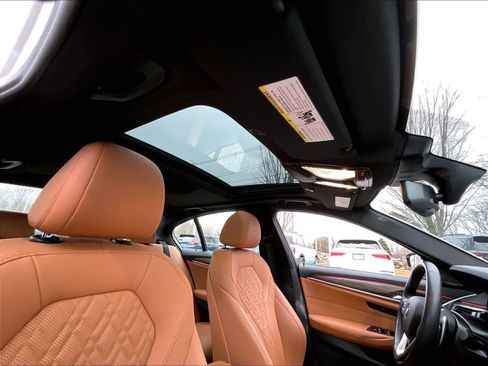 Used 2023 BMW 530i xDrive w/ Premium Package image 36