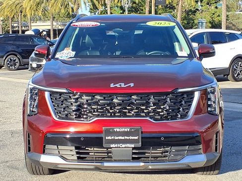 Certified 2025 Kia Sorento S image 8