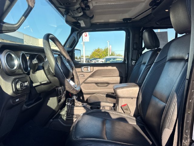 Used 2020 Jeep Gladiator Overland w/ Uconnect 4C Nav & Sound Group AWD/4WD image 13
