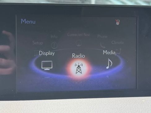 Used 2019 Lexus RX 350L w/ Premium Package image 23