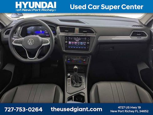Used 2023 Volkswagen Tiguan SE FWD image 19