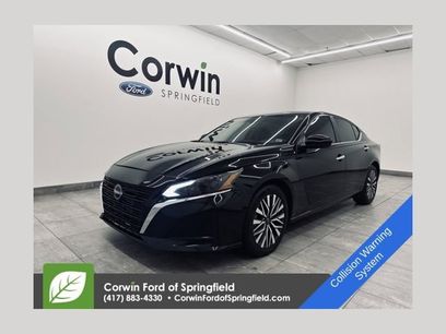 Used 2023 Nissan Altima 2.5 SV