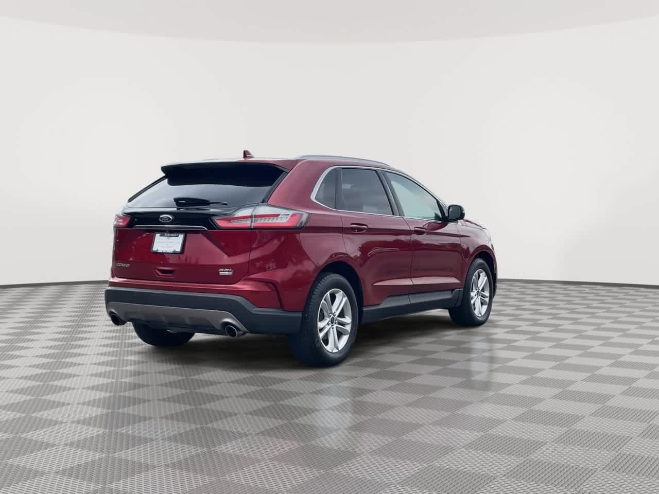 Used 2019 Ford Edge SEL w/ Equipment Group 201A AWD/4WD image 8