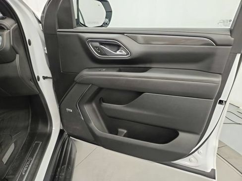 Used 2023 GMC Yukon AT4 w/ Technology Package AWD/4WD image 42