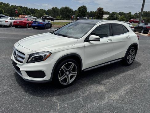 Used 2016 Mercedes-Benz GLA 250 4MATIC image 3