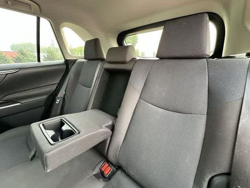Used 2025 Toyota RAV4 LE AWD/4WD image 15