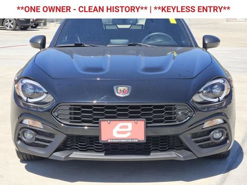 Used 2019 FIAT 124 Spider Abarth w/ Convenience Group RWD image 2