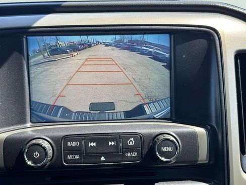 Used 2017 Chevrolet Silverado 1500 High Country image 34