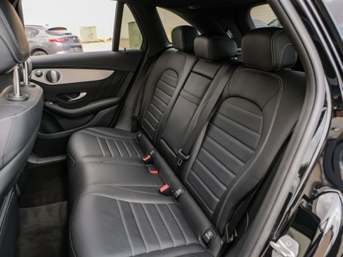 Used 2019 Mercedes-Benz GLC 43 AMG 4MATIC image 35