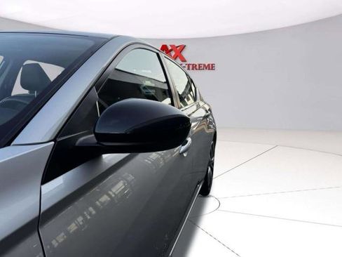 Used 2021 Nissan Altima 2.5 SR FWD image 10