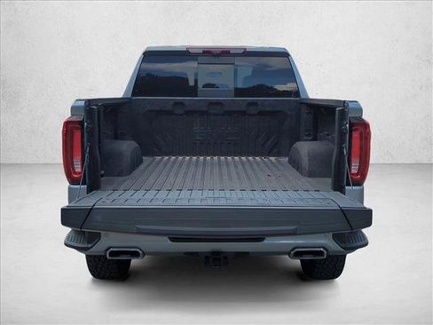 Used 2024 GMC Sierra 1500 AT4 w/ Technology Package AWD/4WD image 9