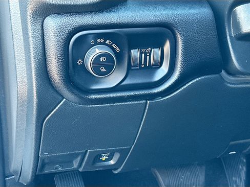 Used 2024 RAM 2500 Laramie image 17