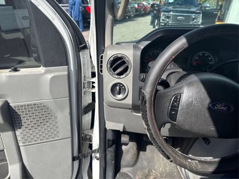 Used 2012 Ford E-250 and Econoline 250 w/ PWR Group RWD image 19